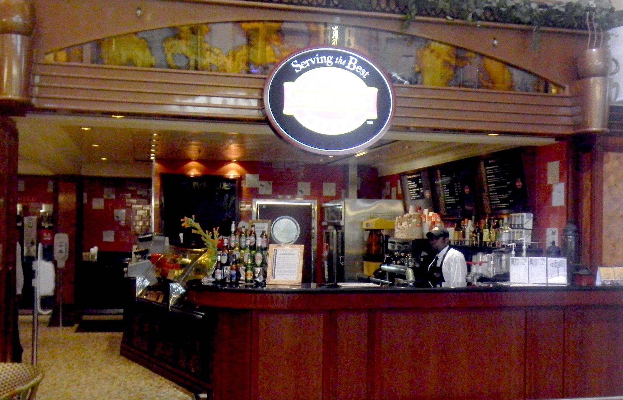 Freedom of the Seas bar