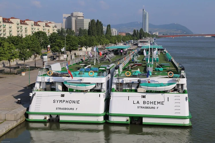 CroisiEurope Symphonie & La Boheme at Wien