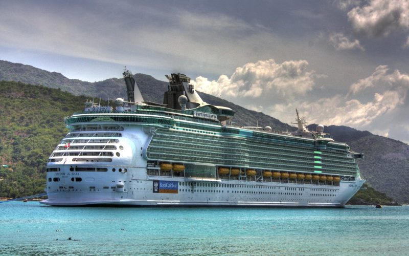 Freedom of the Seas Cruise Ship (Image Credit: www.flickr.com)